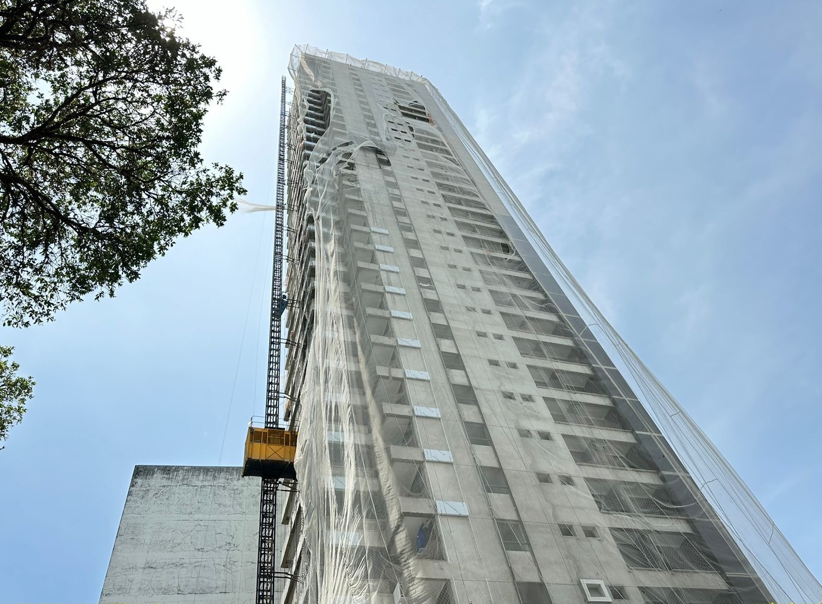 Vista Fachada Lateral 02